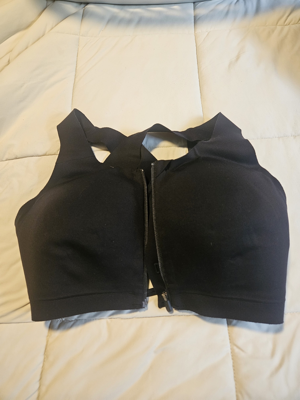 Lululemon Black Enlite Front-Zip Sports Bra Top - Women